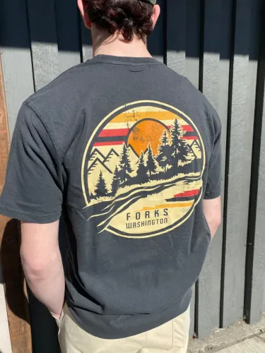 Distressed Mountain Sunset Short Sleeve Tee